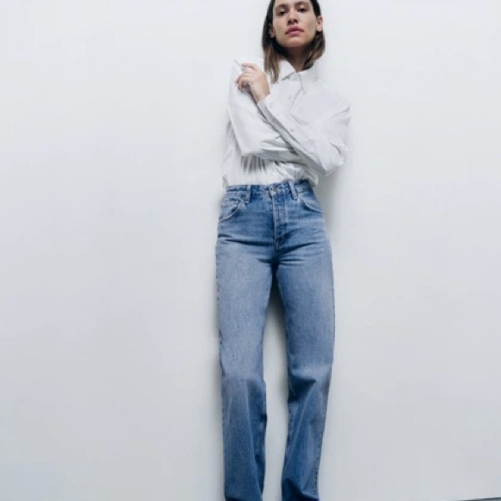 Zara Blue Jean straight leg